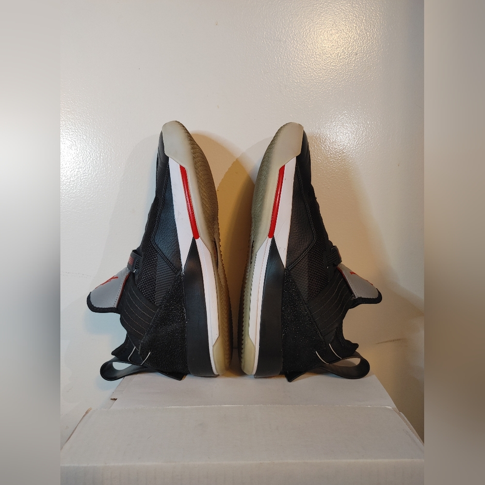 Air Jordan 33 XXXIII Black and Red Men's Shoes Fast Fit - Picture 5 of 7